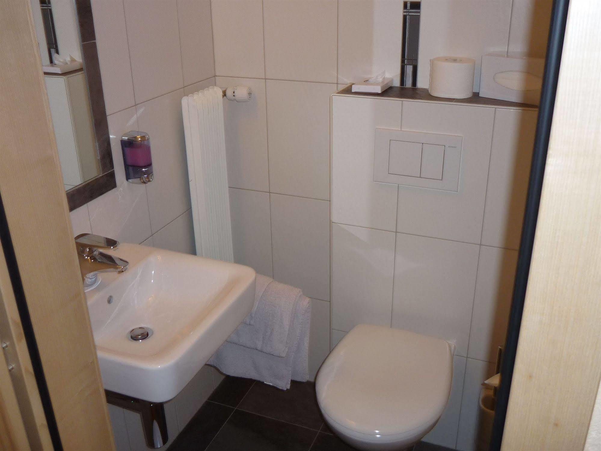 Hotel Europa Guest House ซาสฟี ภายนอก รูปภาพ